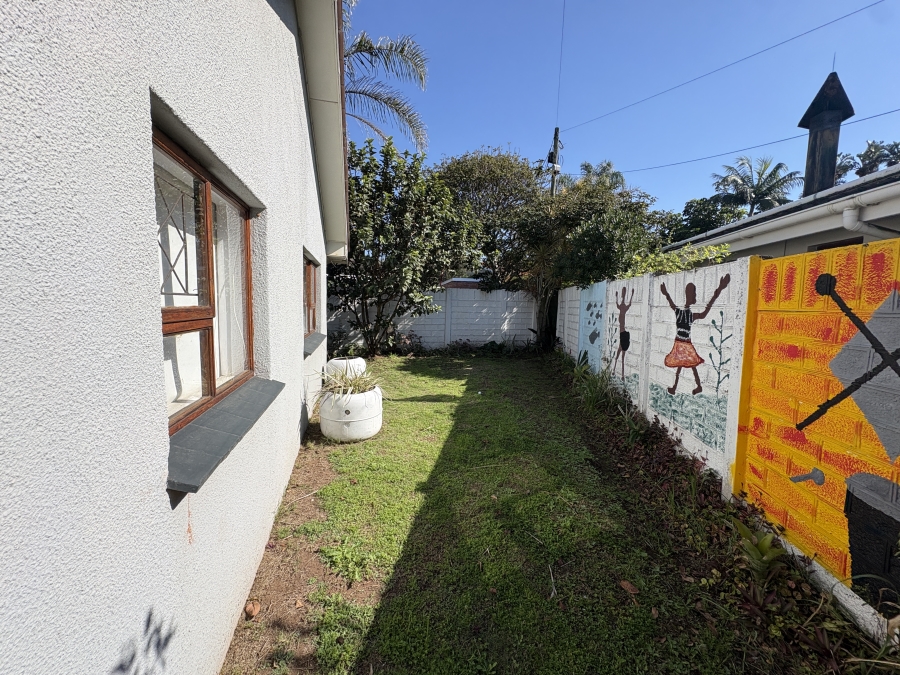 4 Bedroom Property for Sale in Nahoon Beach Eastern Cape